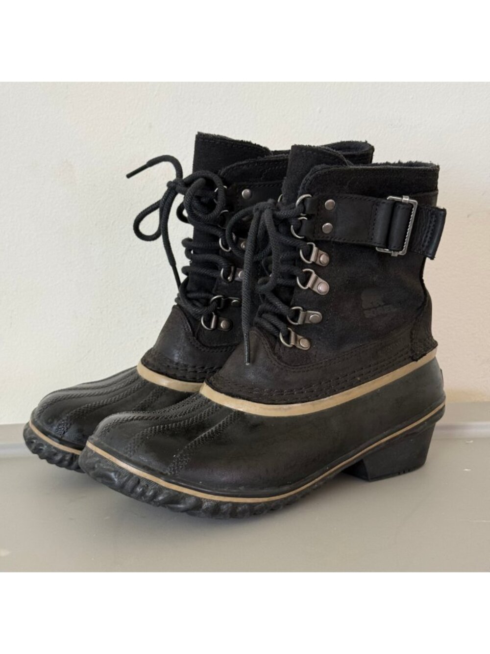 Women's Black Sorel Winter Fancy Lace II Waterproof Snow Boot Shoes - Size: 7.5